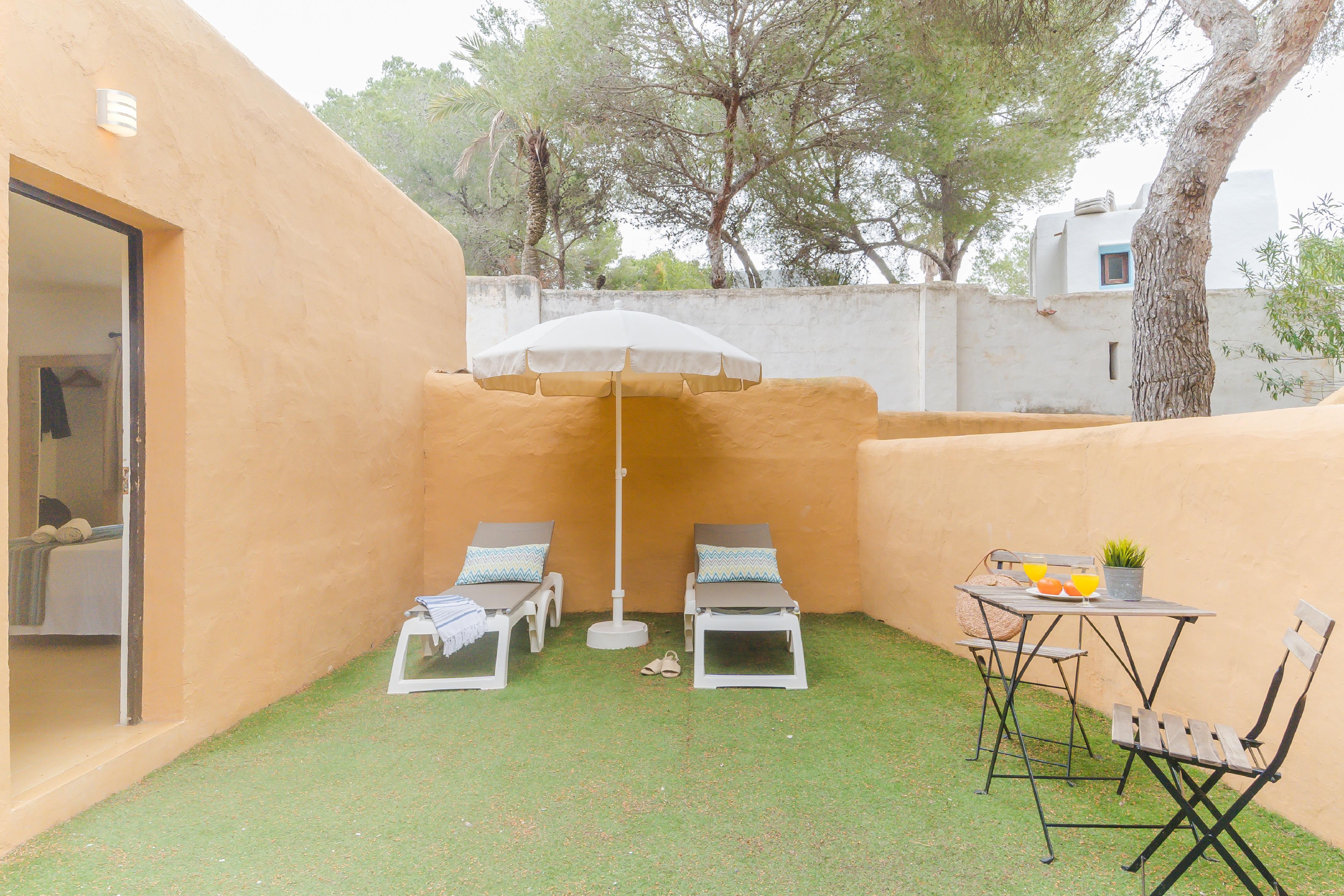 Hotel Cala Martina Es Canar  Bagian luar foto